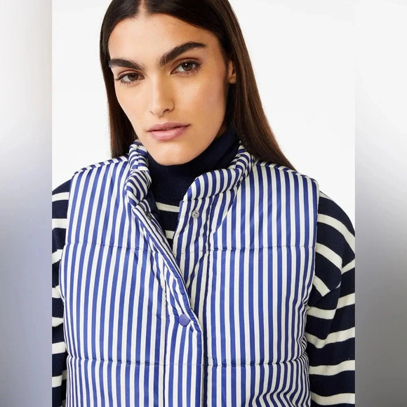 Free Assembly Women’s Oversized Striped Puffer Vest - Size M - Picture 4 of 10